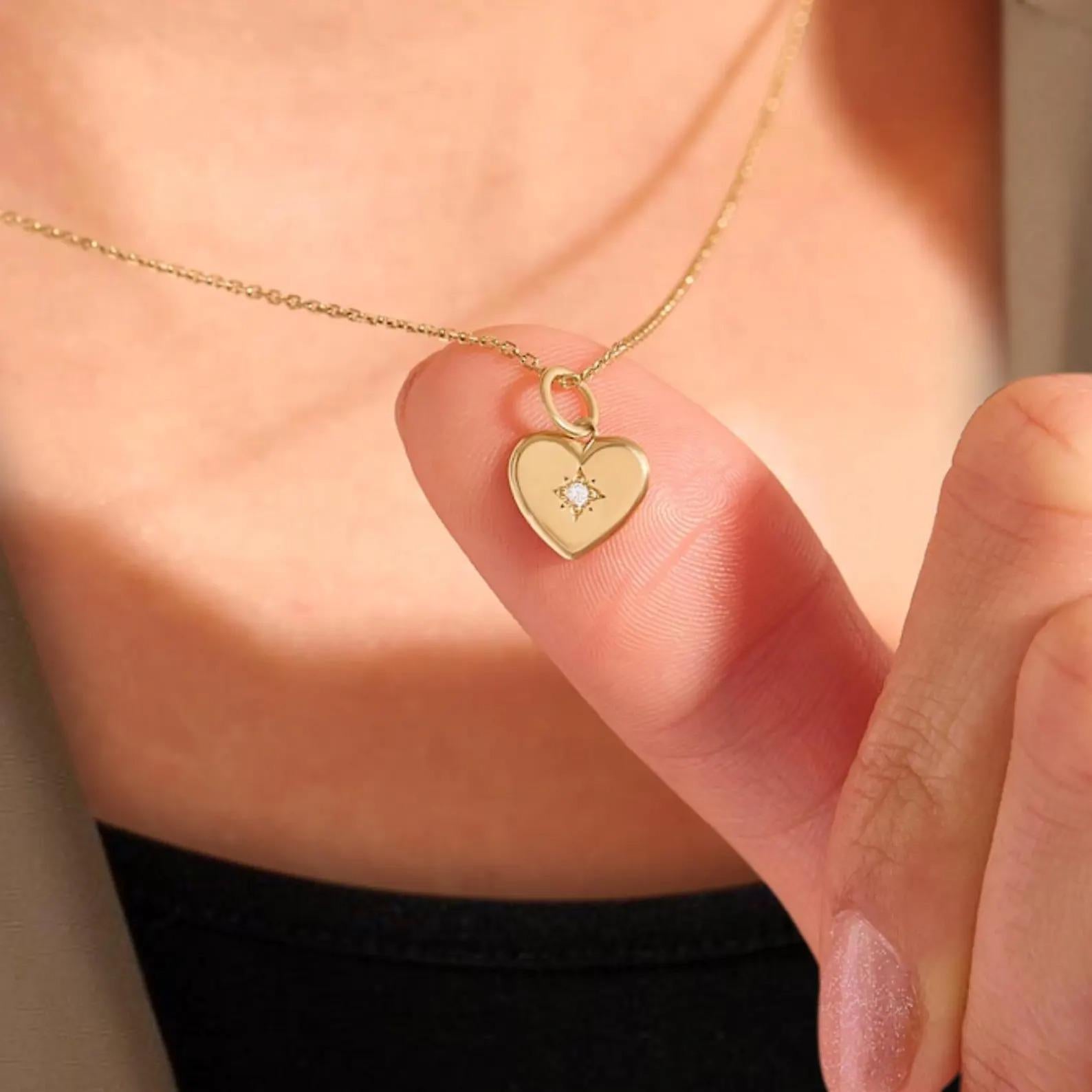 Heart Pendant Round Diamond Necklace