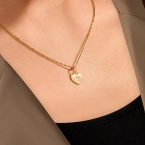 Heart Pendant Round Diamond Necklace