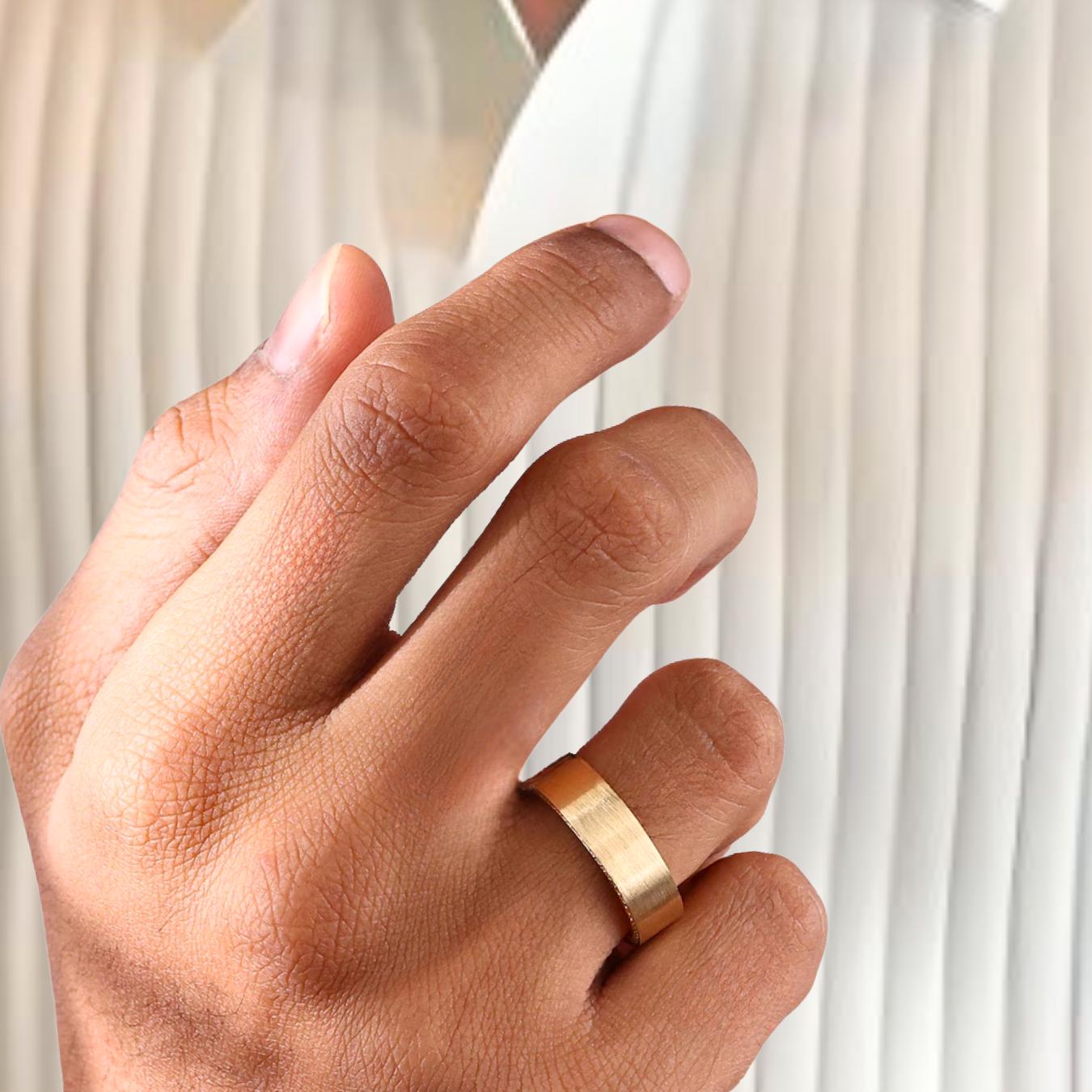 Round Cut Lab Diamond Men's Comfort Fit Wedding Band