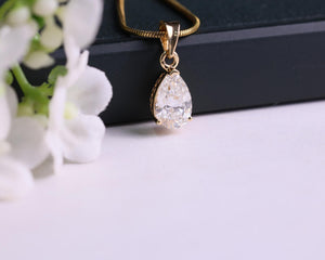 Pear Lab Diamond Solitaire Pendant, 14K Gold
