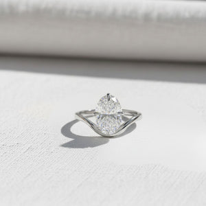 2 Ct Oval Lab Diamond Curved Solitaire Ring