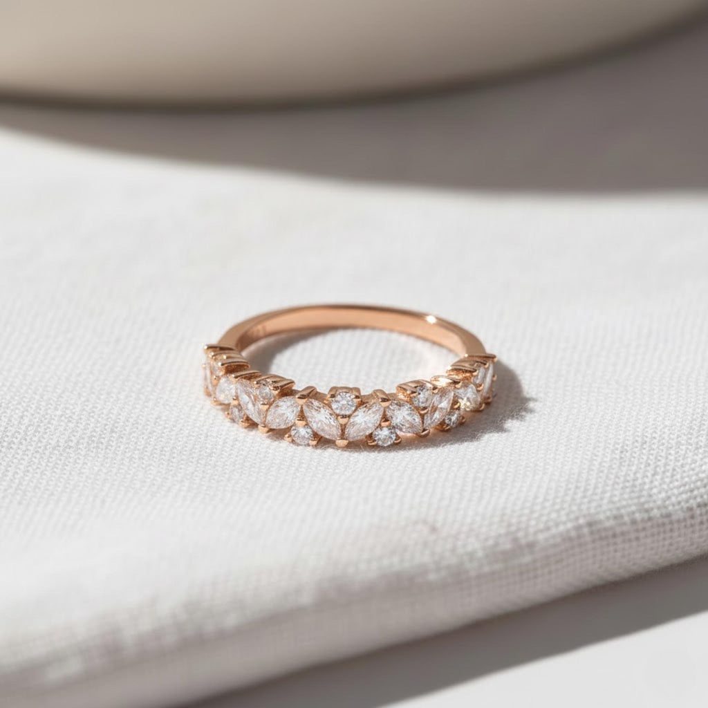 Marquise Diamond Ring / Marquise Diamond Wedding Ring in 14K Solid Gold / Alternating Marquise Round Diamond Ring 14K Gold / Stackable Band