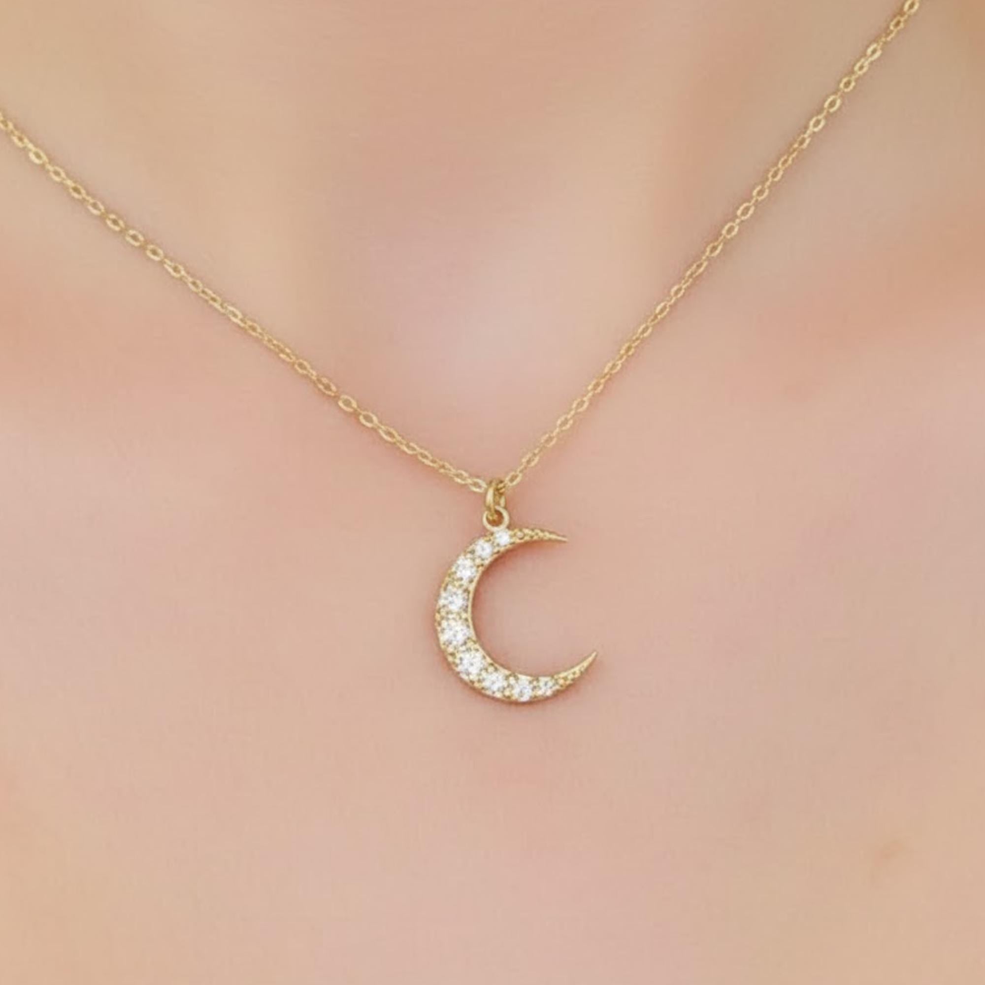 14K Solid Gold Crescent Moon Pendant Necklace