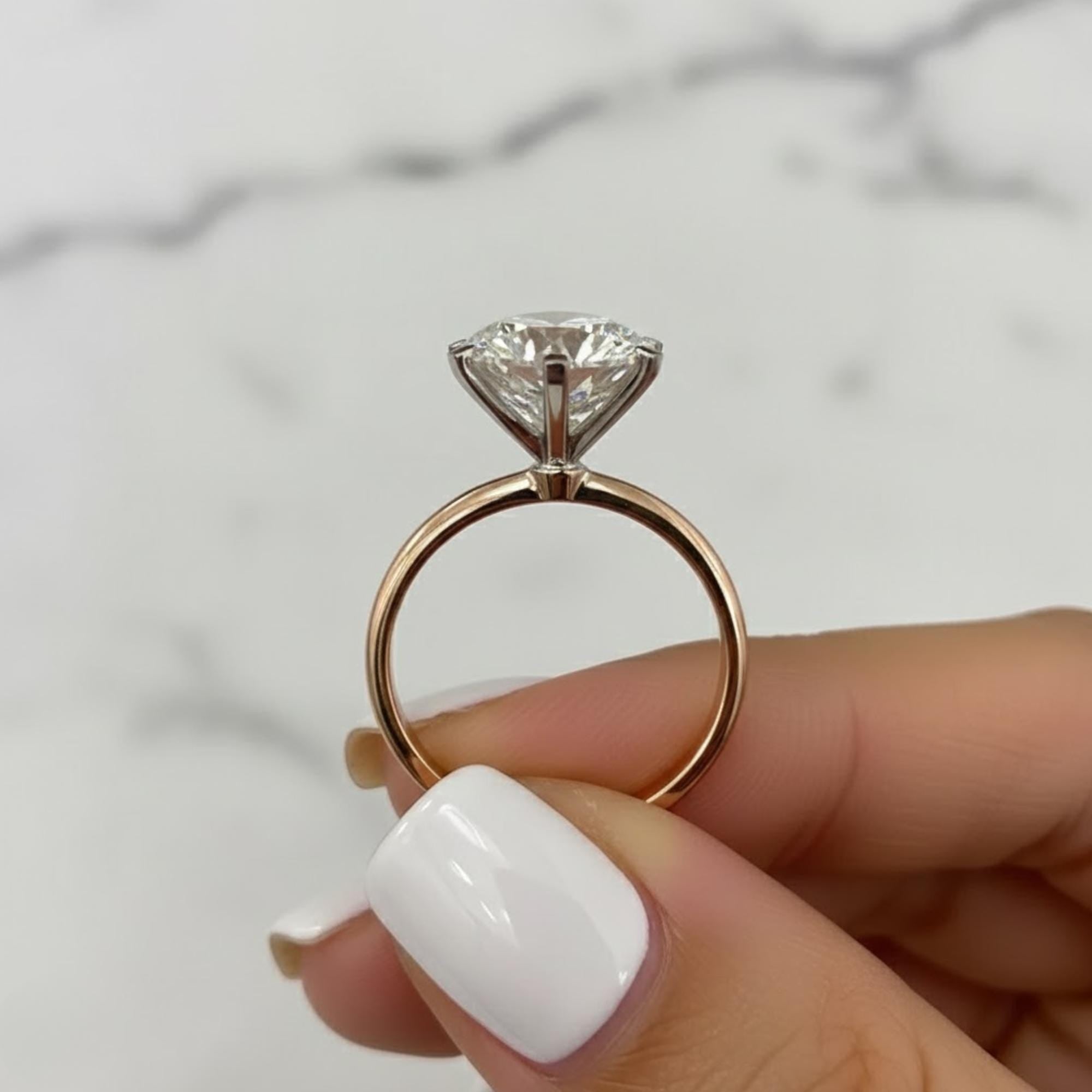 4 Ct Round Brilliant Lab Diamond Engagement Ring