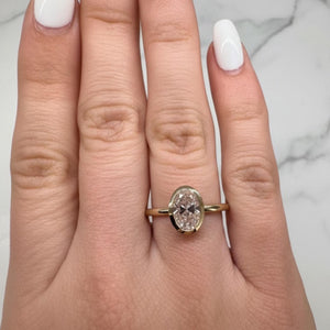 4 Ct Round Brilliant Lab Diamond Engagement Ring