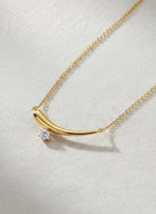 Diamond Necklace / 14k Prong Setting Diamond Solitaire Necklace / Diamond Curve Drop Necklace / Diamond Necklace / Layering Necklace