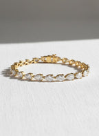 Pear Cut CVD Diamond Tennis Bracelet / Prong Set Eco Friendly Diamond Wedding Bracelet For Her / Lab Grown Diamond Bridal Bracelet