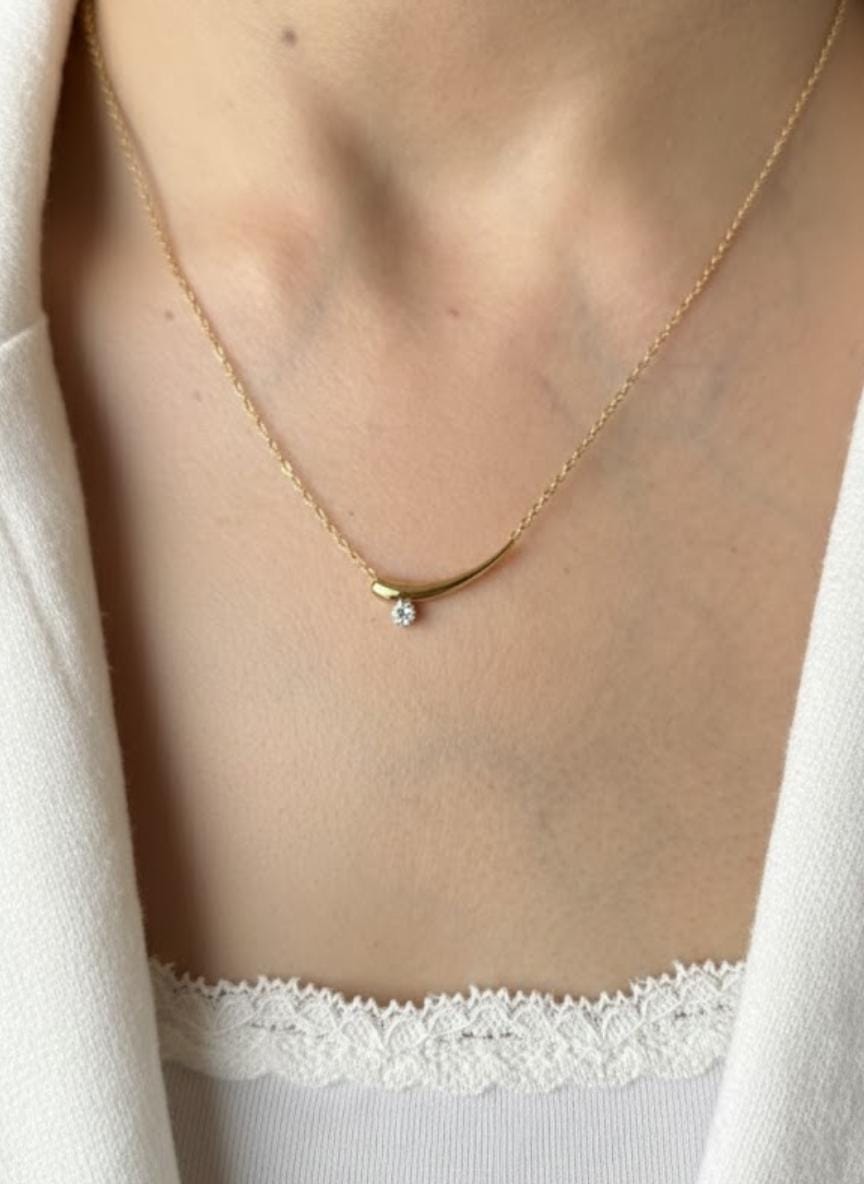 14K Gold Prong Set Diamond Curve Drop Layering Necklace