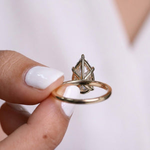 IGI Certified Pear Lab Diamond Ring, 14K Gold