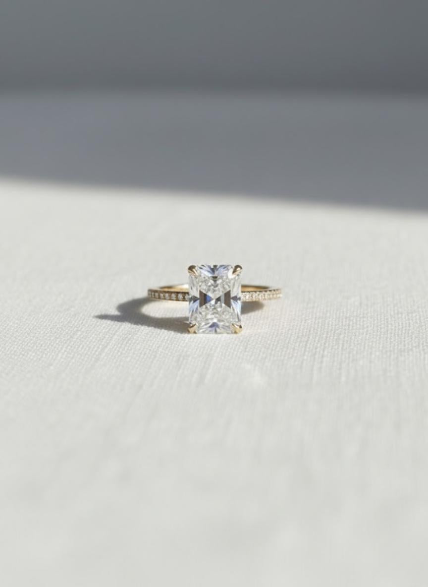 Radiant Cut Lab Grown Diamond Ring, 2–3 CT