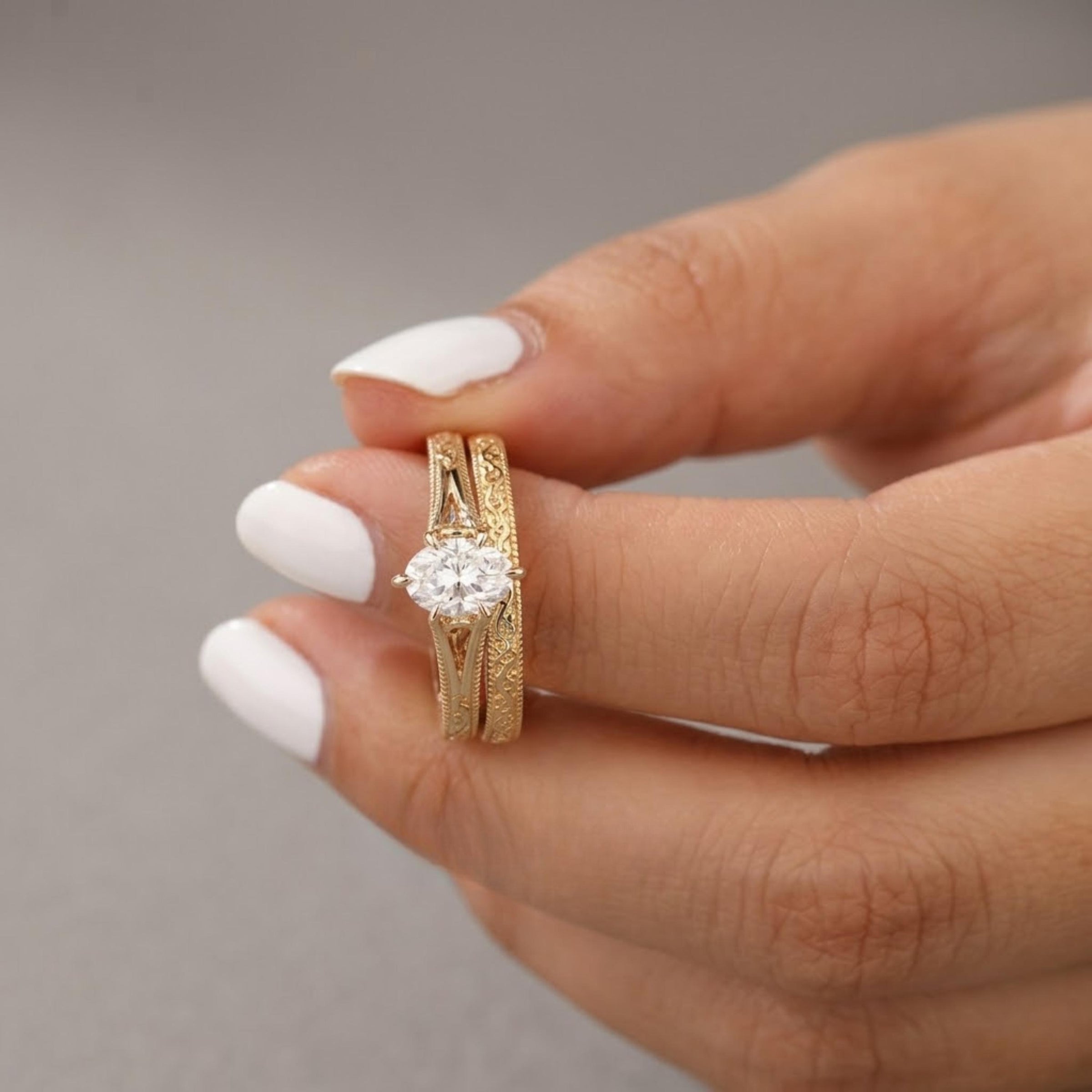 Vintage Oval Diamond Bridal Ring Set in Yellow Gold