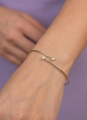 Round Cut Diamond Bangle Bracelet