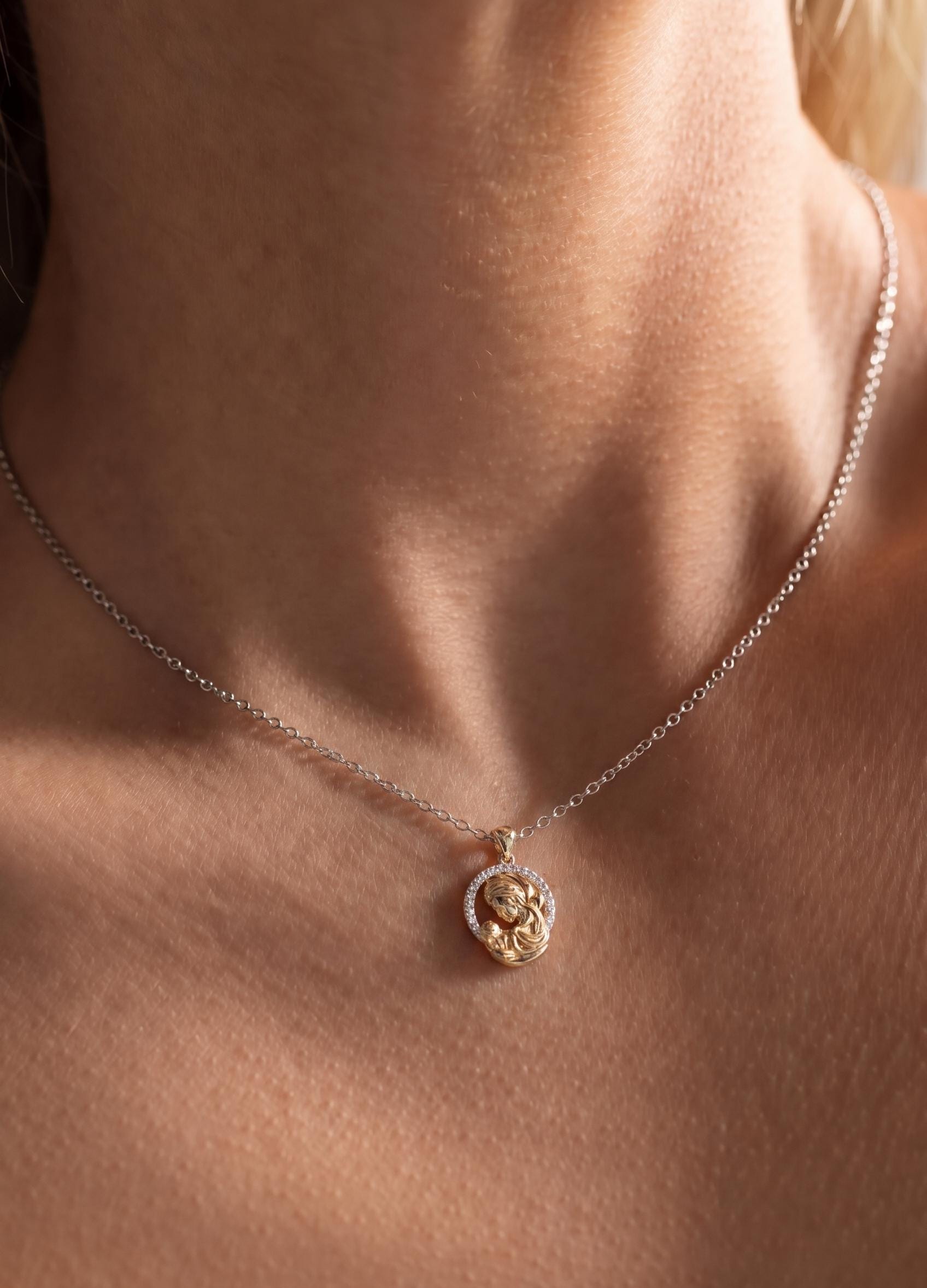 14K Gold Round Diamond Necklace With Chain for Mom