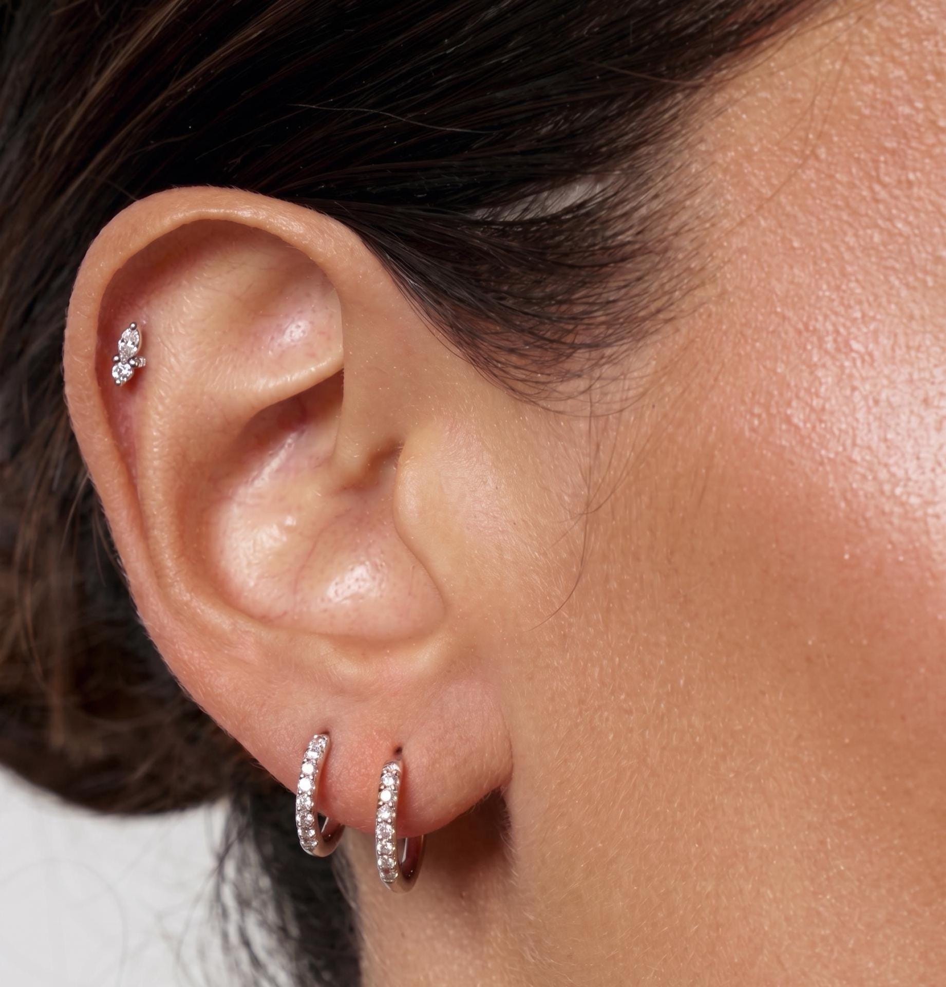 Round Diamond Hoop Earring in 14k