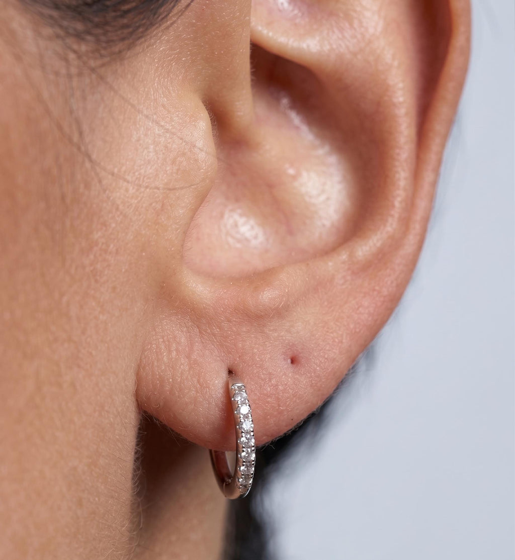Diamond Hoop Earring / Diamond Huggies / 14k Solid Gold Huggie Earrings / Tiny Hoop Earrings / Diamond Hoop Earring / Last Minute Gift